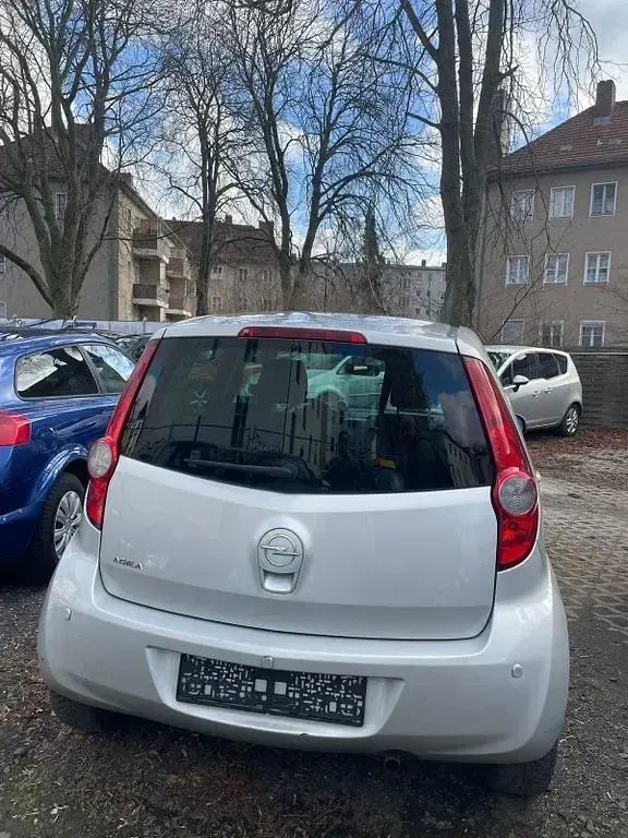 Gebraucht Opel Agila Edition 86 PS (63 kW) 2009 Silber Kleinwagen