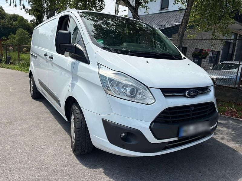 Weiß Gebraucht 2018 Ford Transit Custom Van / Kleinbus | 10.600 € - Bild 1/4