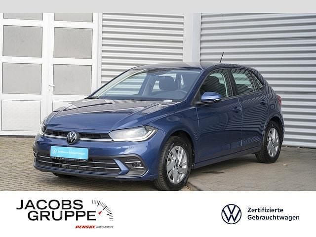 Blau Gebraucht 2023 VW Polo Style Limousine | 17.970 € (Guter Preis) - Bild 1/3