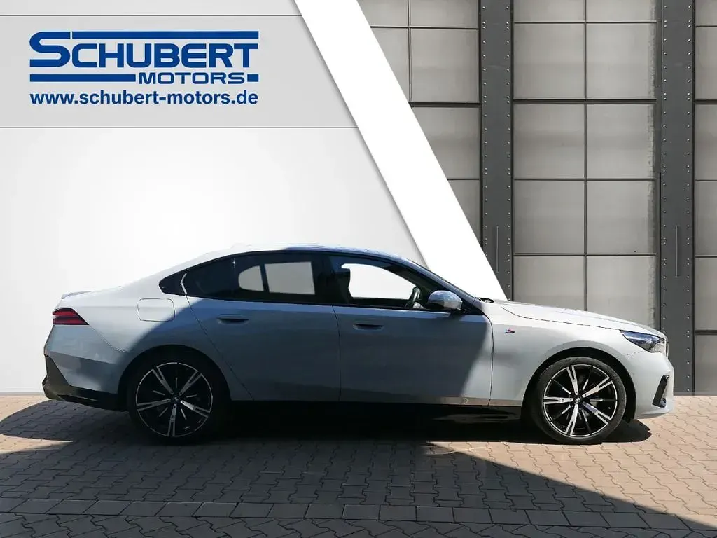 Gebraucht BMW i5 M Sport 250 kW (340 PS) 2023 Grau Limousine