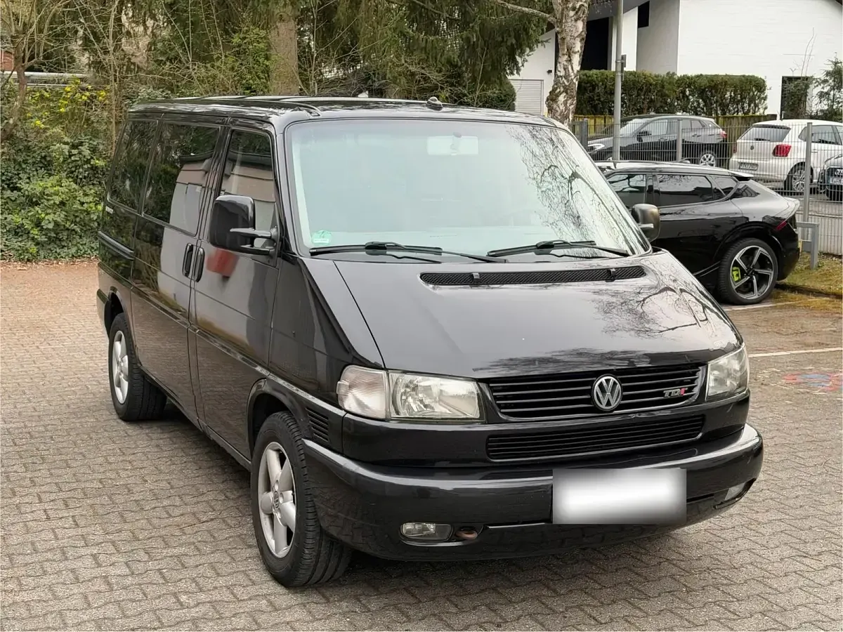 Gebraucht VW Multivan 151 PS (111 kW) 2002 Schwarz Van / Kleinbus