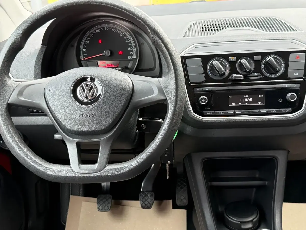Second-hand VW up! take up! 60 CP (44 kW) 2017 Hatchback