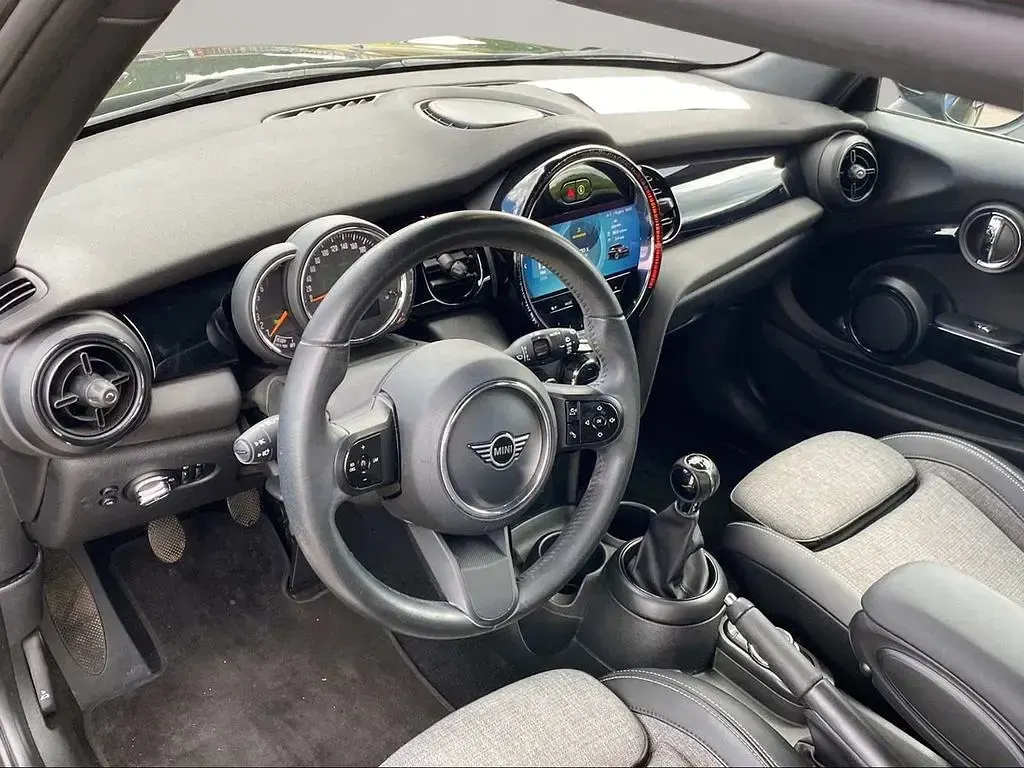 Gebraucht Mini Cooper 136 PS (100 kW) 2023 Blau Kleinwagen