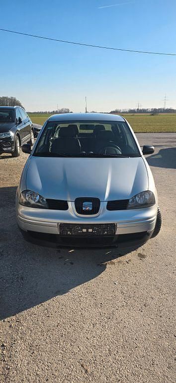 Gebraucht Seat Arosa Stella 60 PS (44 kW) 2003 Silber Kleinwagen