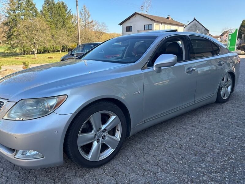 Gebraucht Lexus LS460 381 PS (280 kW) 2007 Silber Limousine