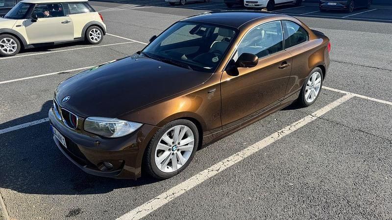 Gebraucht BMW 120 Performance 170 PS (125 kW) 2011 Braun Kleinwagen