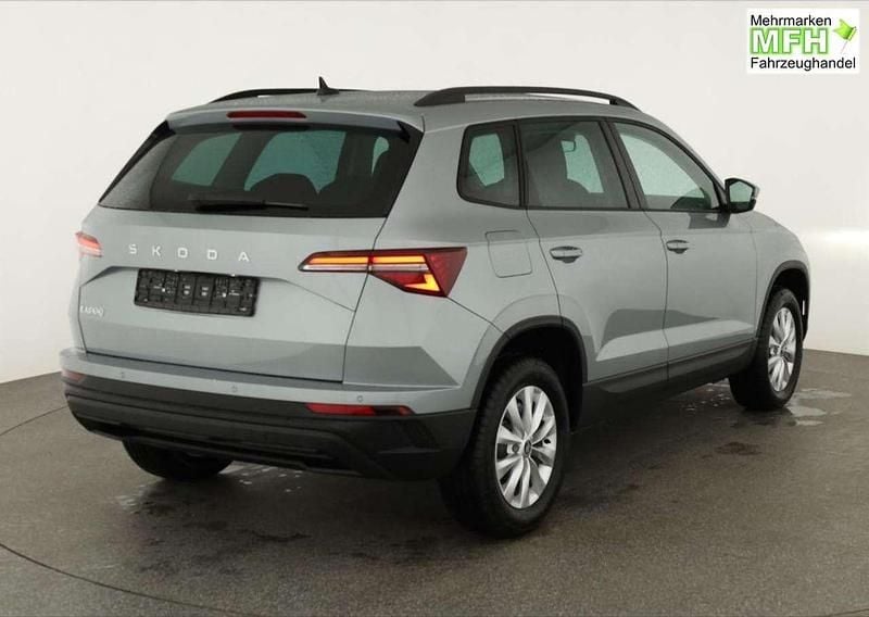 Neu Skoda Karoq Selection 150 PS (110 kW) 2026 Smokey diamond silver ... SUV