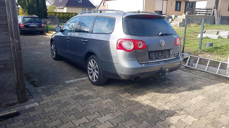 Gebraucht VW Passat 102 PS (75 kW) 2006 Grau Kombi