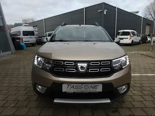 Gebraucht Dacia Sandero Prestige 101 PS (74 kW) 2020 Beige Kleinwagen