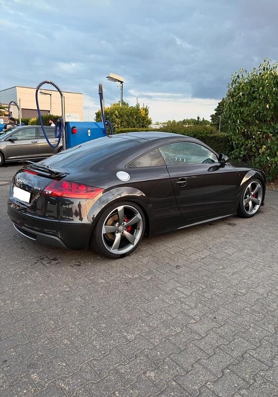 Grau Gebraucht 2011 Audi TT S-Line Coupé | 8.500 € (Etwas zu teuer) - Bild 1/4