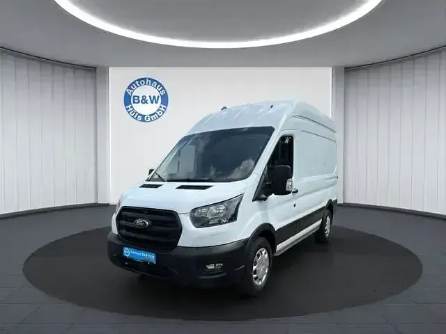 Gebraucht Ford Transit Trend 131 PS (96 kW) 2024 Weiß Van / Kleinbus