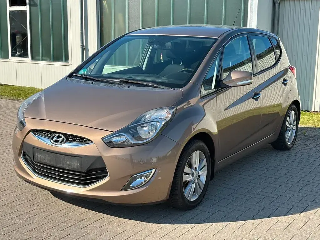 Gebraucht Hyundai ix20 Comfort 125 PS (91 kW) 2013 Kleinwagen