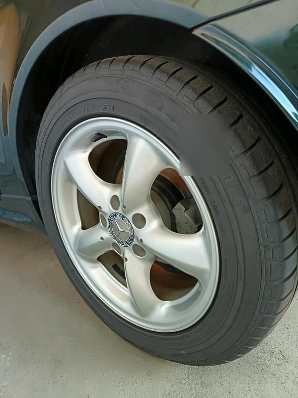 Gebraucht Mercedes SLK320 218 PS (160 kW) 2001 Grün Cabrio