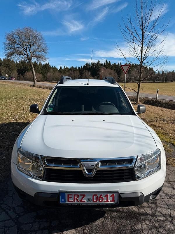 Gebraucht Dacia Duster 105 PS (77 kW) 2010 Weiß SUV
