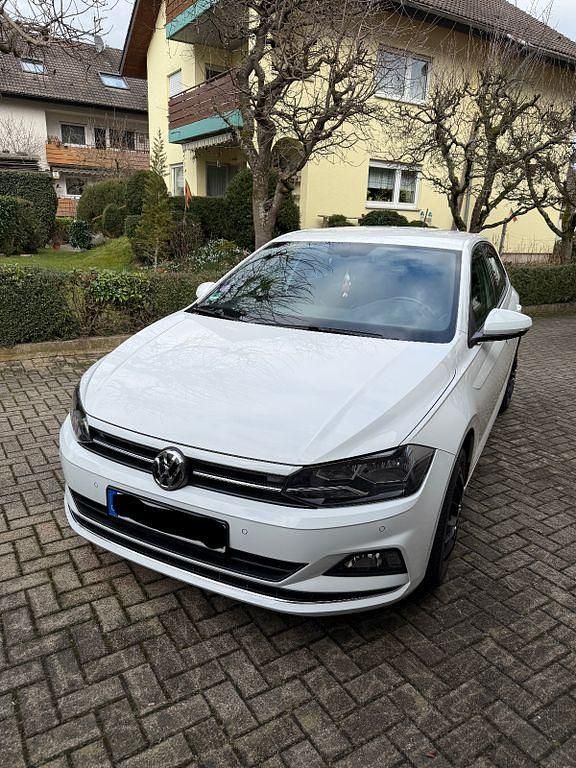 Gebraucht VW Polo Highline 95 PS (69 kW) 2019 Weiß Kleinwagen