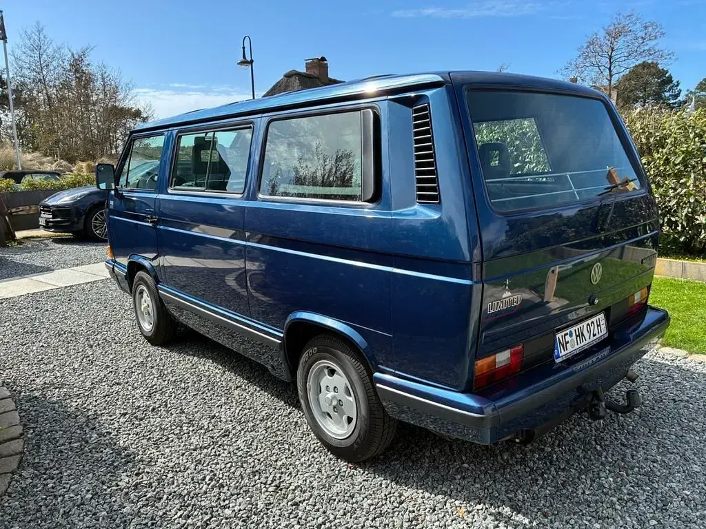 Gebraucht VW Multivan Edition 69 PS (50 kW) 1992 Blau Van / Kleinbus