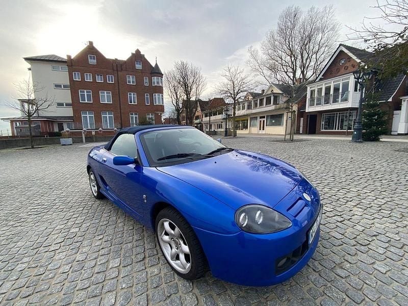 Gebraucht MG TF 136 PS (100 kW) 2004 Blau Cabrio