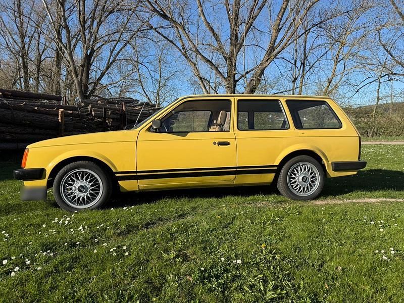 Gebraucht Opel Kadett 60 PS (44 kW) 1981 Gelb Kombi