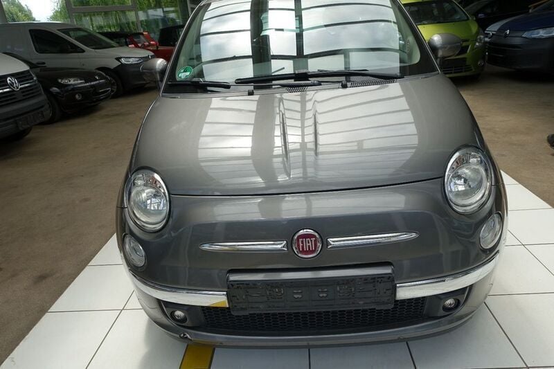 Grau Gebraucht 2015 Fiat 500 Lounge Kleinwagen | 6.490 € (Guter Preis) - Bild 1/4
