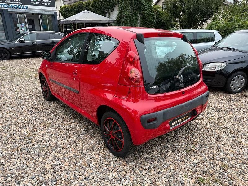 Gebraucht Peugeot 107 Filou 68 PS (50 kW) 2010 Rot Kleinwagen