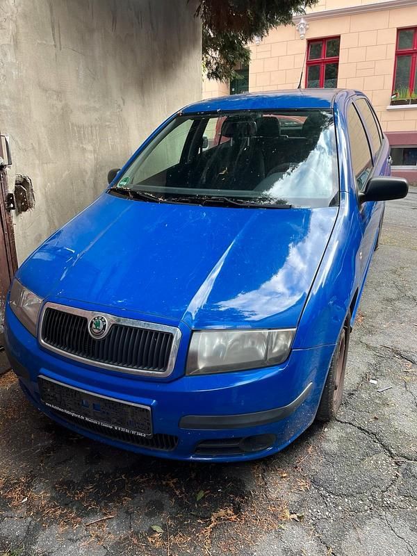 Blau Gebraucht 2006 Skoda Fabia Limousine | 700 € (Superpreis) - Bild 1/4