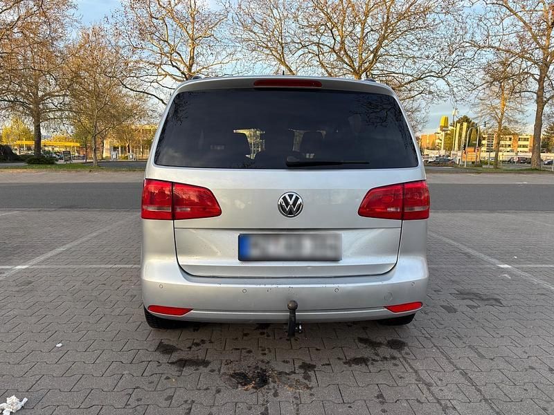 Gebraucht VW Touran 115 PS (84 kW) 2012 Silber Van / Kleinbus