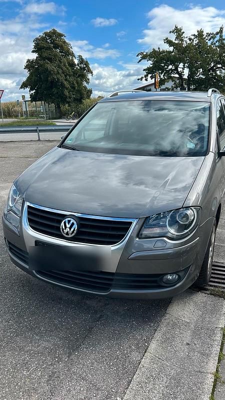Silber Gebraucht 2009 VW Touran Van / Kleinbus | 2.990 € (Fairer Preis) - Bild 1/4