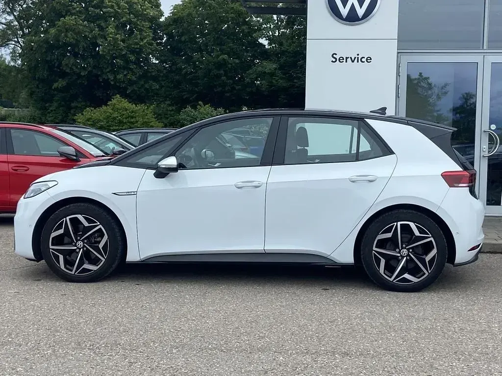 Gebraucht VW ID.3 Pro 150 kW (204 PS) 2023 Weiß Kleinwagen