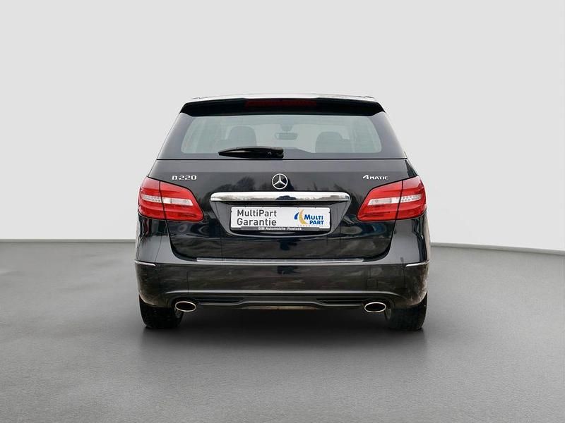 Gebraucht Mercedes B220 184 PS (135 kW) 2014 Schwarz Van / Kleinbus