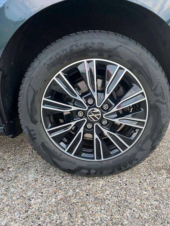 Usado VW Multivan 150 HP (110 kW) 2023 Azul Monovolume