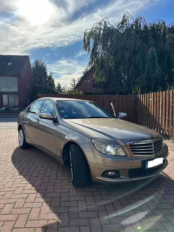 Beige Gebraucht 2007 Mercedes C220 Limousine | 7.500 € (Fairer Preis) - Bild 1/4