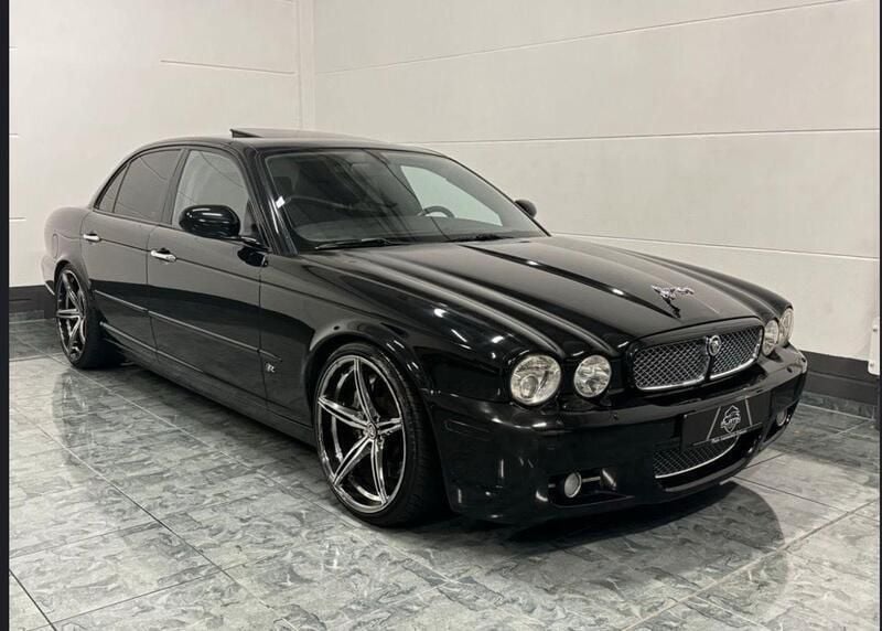 Schwarz Gebraucht 2005 Jaguar XJR Limousine | 6.500 € (Superpreis) - Bild 1/4
