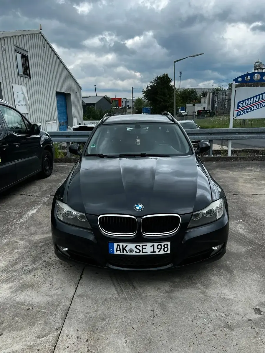 Używany BMW 318 143 KM (105 kW) 2009 Kombi