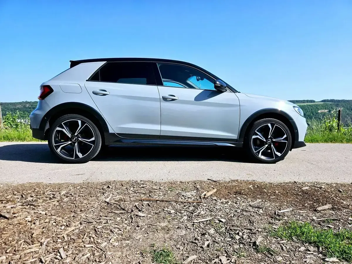 Gebraucht Audi A1 S-Line 116 PS (85 kW) 2020 Grau SUV