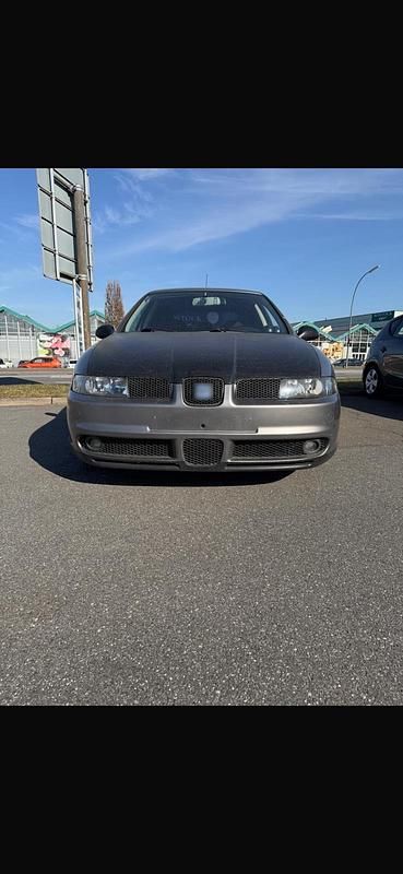 Gebraucht Seat Leon 150 PS (110 kW) 2004 Grau Kleinwagen