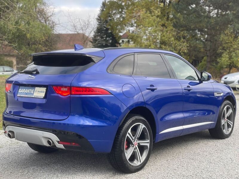Gebraucht Jaguar F-Pace 300 PS (220 kW) 2017 Caesium blue SUV