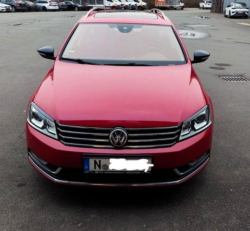 Gebraucht VW Passat Edition 140 PS (102 kW) 2014 Rot Kombi