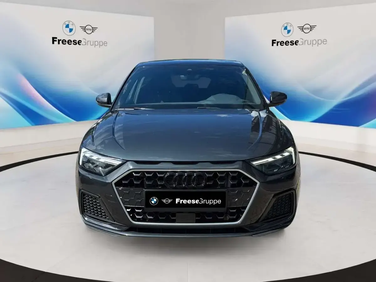 Gebraucht Audi A1 Advanced 116 PS (85 kW) 2019 Silber SUV