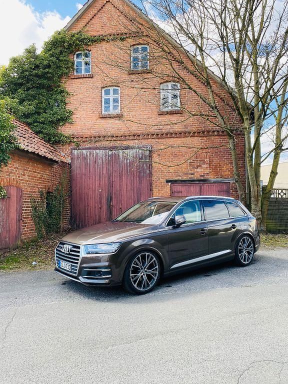 Gebraucht Audi Q7 Ambiente 272 PS (200 kW) 2016 Braun SUV