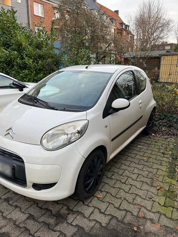 Weiß Gebraucht 2010 Citroën C1 Kleinwagen | 888 € (Superpreis) - Bild 1/1