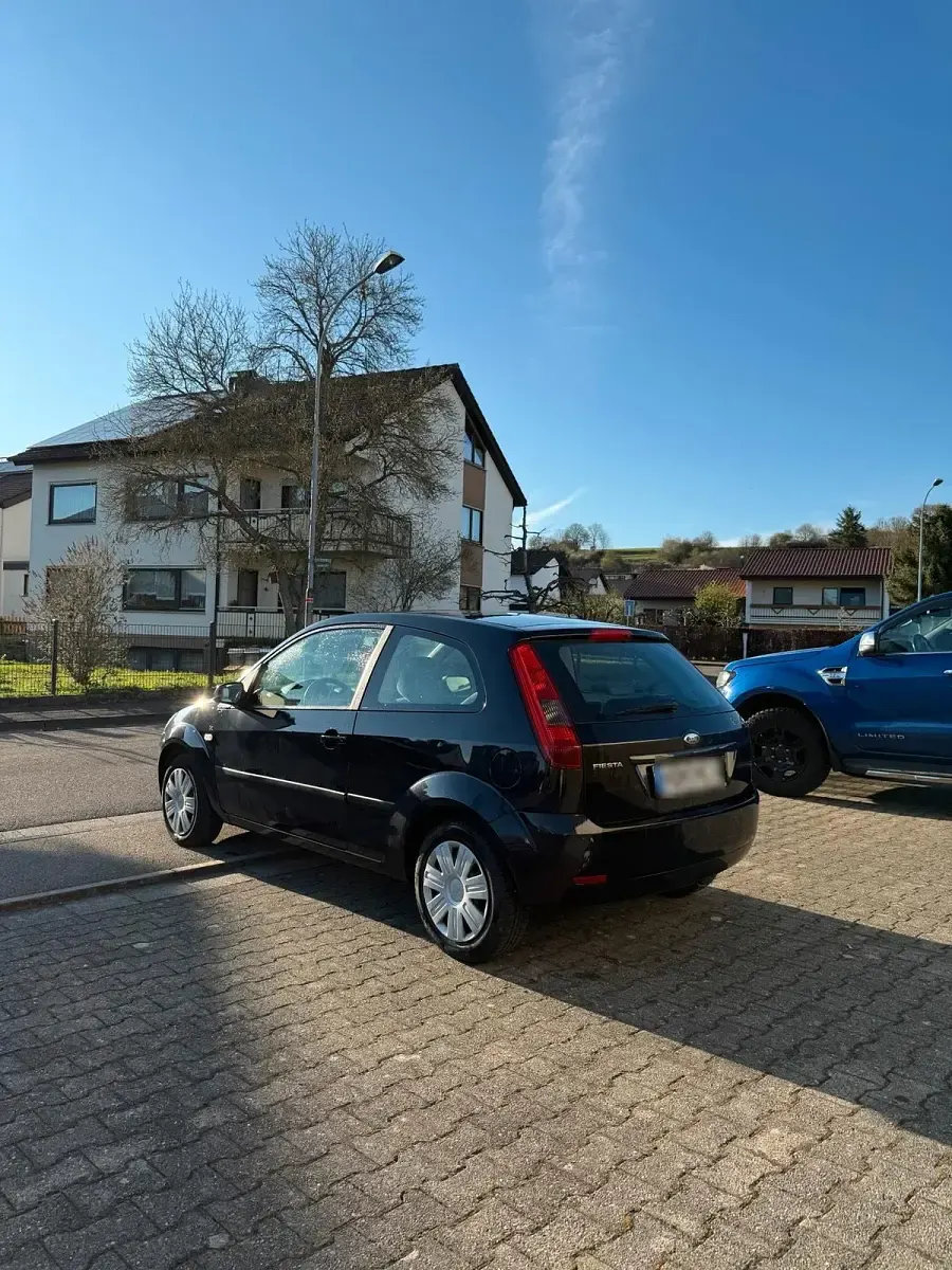 Gebraucht Ford Fiesta 80 PS (58 kW) 2006 Schwarz Kleinwagen