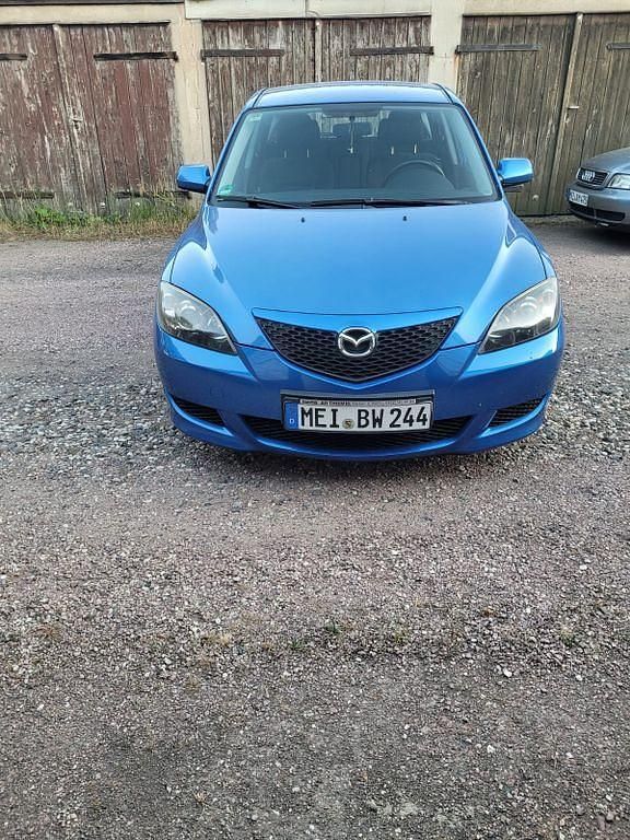 Blau Gebraucht 2004 Mazda 3 Exclusive Limousine | 1.900 € (Guter Preis) - Bild 1/4