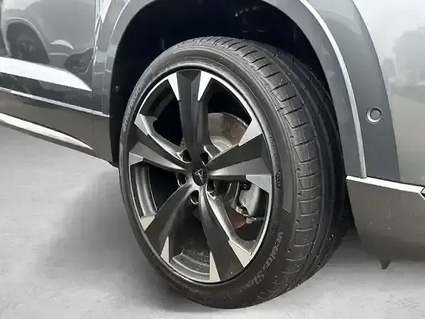 Neu Cupra Ateca 150 PS (110 kW) 2026 Indium grau SUV