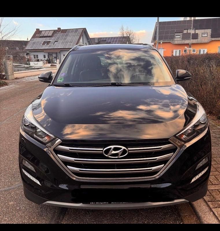 Schwarz Gebraucht 2016 Hyundai Tucson SUV | 15.990 € (Fairer Preis) - Bild 1/4
