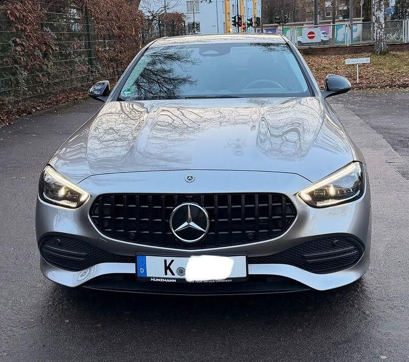 Beige Gebraucht 2022 Mercedes C220 Avantgarde Limousine | 29.999 € (Fairer Preis) - Bild 1/4