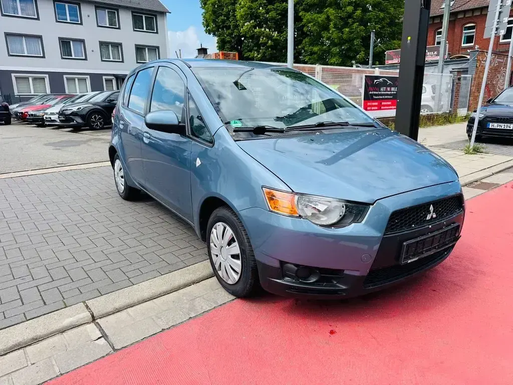 Gebraucht Mitsubishi Colt Invite 95 PS (69 kW) 2009 Blau Kleinwagen