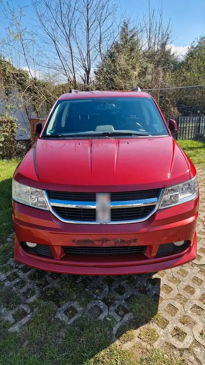 Second-hand Dodge Journey 170 CP (125 kW) 2010 Roșu SUV
