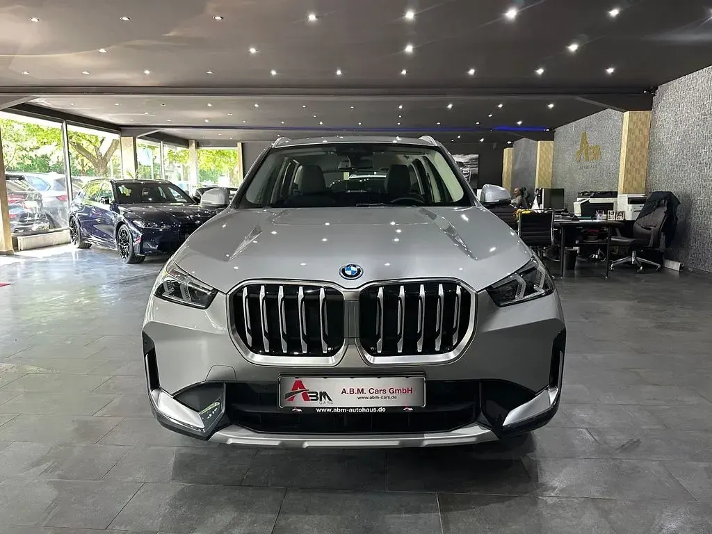 Second-hand BMW X1 xLine 245 CP (180 kW) 2023 Argintiu SUV