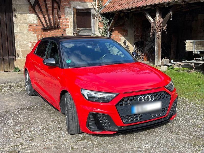 Gebraucht Audi A1 Ambiente 200 PS (147 kW) 2019 Rot SUV
