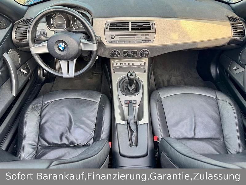 Gebraucht BMW Z4 Sport Line 170 PS (125 kW) 2005 Schwarz Cabrio